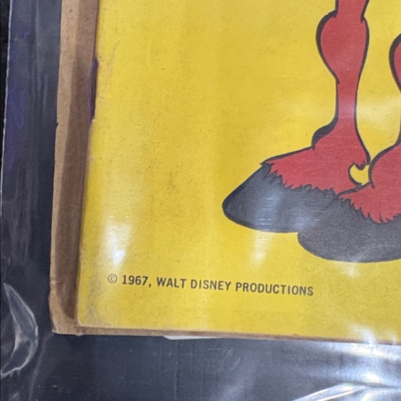 Walt Disney's Comics and Stories Vintage Comic Book (1967) - Picture 5 of 5